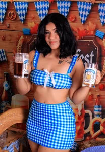 ann_berlin kullanıcısının oktober fest party albümü -  2 fotoğraf