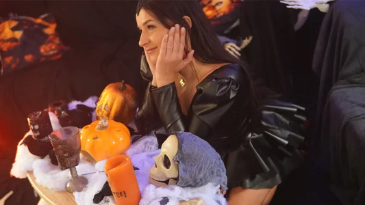 KylieNoir kullanıcısının Trick or lick ?! 🎃 albümü -  6 fotoğraf