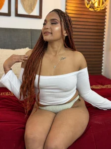 Briana_pratt Public Pic 3