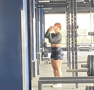 Vannessa__Shy Leg day paid off 🍑✨ รูป 