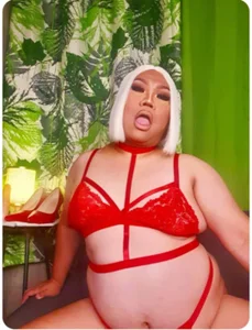 FATLUCY BLONDE LUCY . fénykép