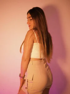 Kataleya_Gil Public Pic 4