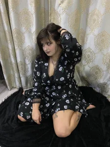 elisdacherry >>>>::::))))))) Pic