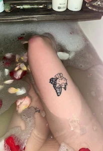 Maxine_gold your desire Immagine  3