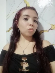 ellie_evans_ Public Gambar