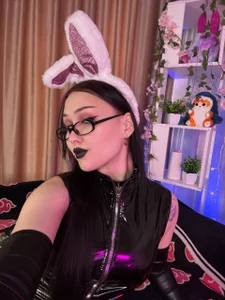 ThoraHaring kiss you Pic 5