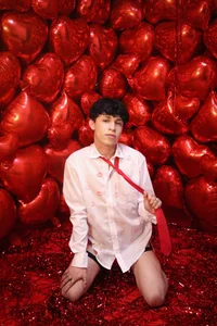 Axel__Evans “That they love me like this, with kisses and without fear 💌” รูป  5