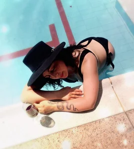 Yunnaa-Subb Polo Yuna Pic 4