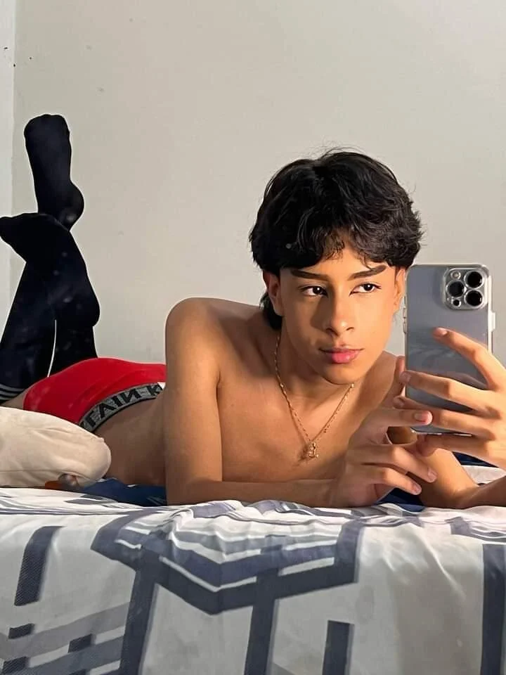 ภาพที่กำลังนิยมของ Kieran_valentin  2215