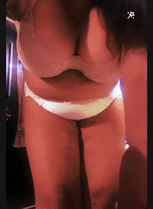 Kinkypratiki69 Public Pic 6