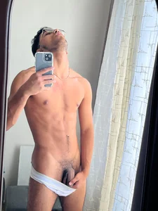 Colstorw_ With little clothes Pic