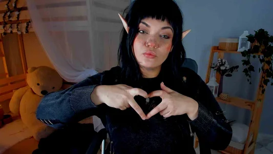 MaryHarrys I'm an elf Pic 6