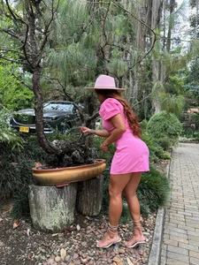 Amber_Martins_ cute girl in pink dress👿 Poză 6