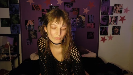 just me <3 de cosmic404  4 Imagens