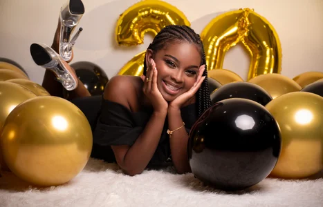 ShanelWest Happy birthday for me ♥ Foto 2