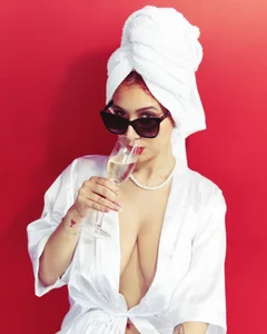 ValeryRossell Birthday Queen 👑 Foto 5