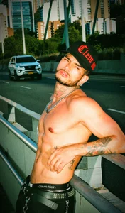 Alanrodgersのhot and elegant photos 😏🔥の 7枚の写真