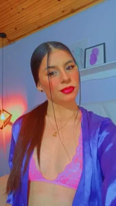 _Maddison_Ivanova_ Public Εικόνα 4