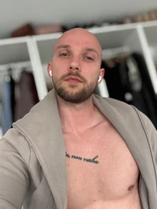 OnlyAlexVegas Public Pic