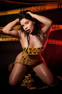 Danger ☢️ od CandiceSpencer  3 snímek