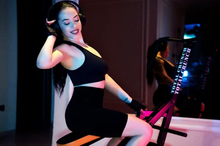 MadilynFox Sweat now, sin later😈 Foto 4