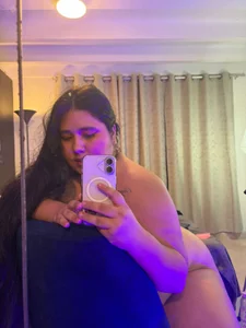 MEREDITHBENSON Too rich to go unnoticed😈🍑 รูป 