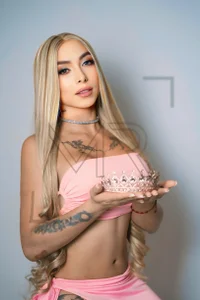 Naomy_Alvarado_ Queen Pic 3