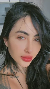 ValkyBes “Each image holds a piece of my fire… This isn’t just sensuality, it’s pure magic.👁️ Foto