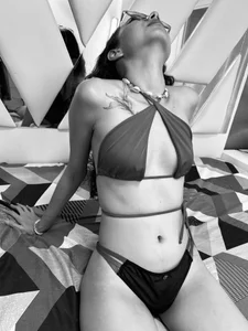 Aliciaa-petite Public Immagine  5