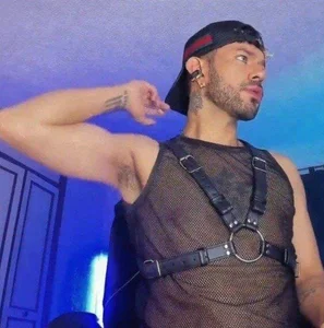 LatinMilk_ arley صورة واحدة|LatinMilk_ arley صورتان|LatinMilk_ arley  صور|LatinMilk_ arley  صورة