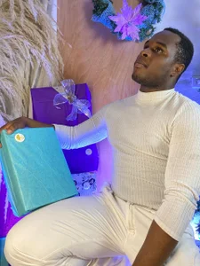 Ragnar_Kamau navidad Pic