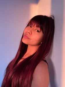 tiana_cruz quiet in my room Pic 2