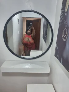 bustytemptress1 Sexy Immagine  4