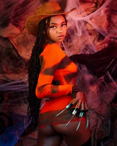 halloween came!! 🧟‍♀️ od amy_miller1  7 snímek