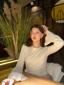 LouiseChavez so upset for today sorry Immagine  3