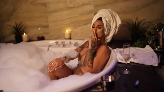 Nicol2Naya The New Me – All Real, All Yours 💋" Pic 8