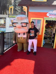 Noahlang_01 Feliz Pic 2