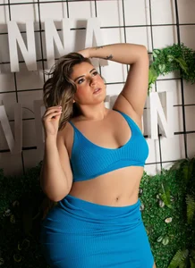 laauuraa1 Public Immagine  4