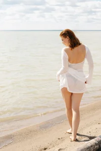 DiWalton ass in the sand Foto 2