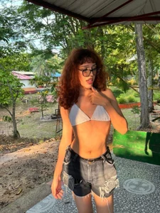 loveSue Pool day🌊☀️ Pic 3