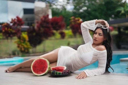 Pool day 🥵 de Christy_Sea  2 Imagens