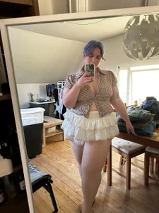 YourPrettyHazel Public Foto 2