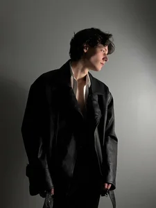 gilded_trace Public Pic 5