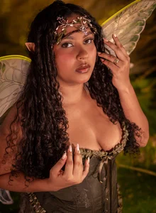 Gala_Hill Your favorite fairy 🎇🍃 Pic 3