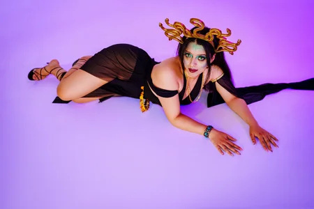 Aurora_Brownn sweet or trick happy halloween 🦇🎃🍭 Pic 6