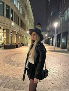 Annycute666 Public Pic 2