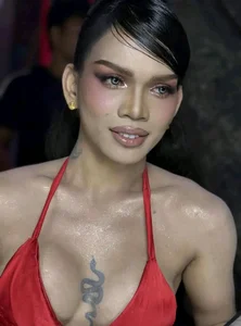 hungry_cock22 Public Pic 2