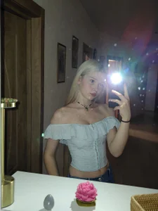 CherrylHolme Public Εικόνα