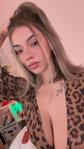 KatherineSwan Blondie? 🤔 Foto 6