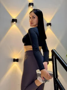 lexiethompson_ Sweat & Spandex: The Full Look🌊 Immagine  2